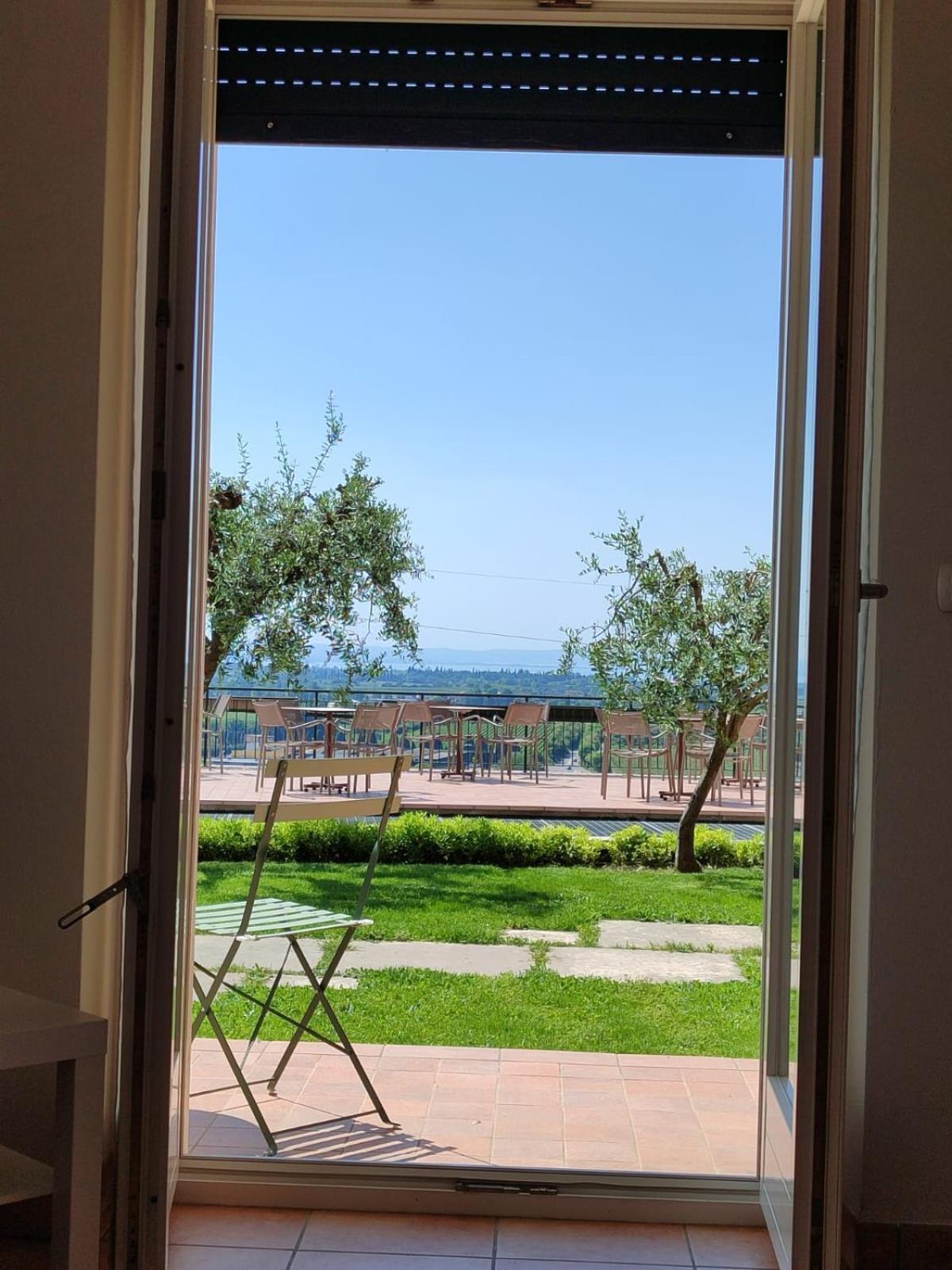 Nice Apartments Lake View & Free Parking Пастренґо Екстер'єр фото